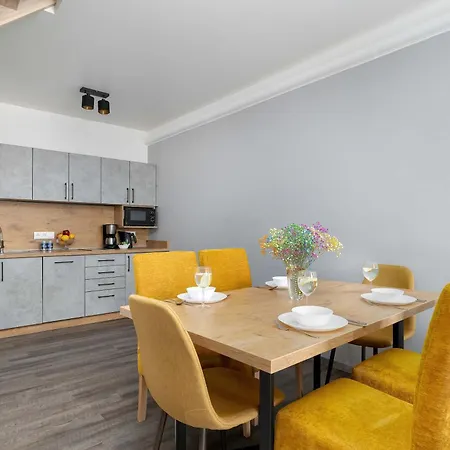 Appartement Nadmorski Dwupoziomowy Z Basenem I Parkingiem By Renters